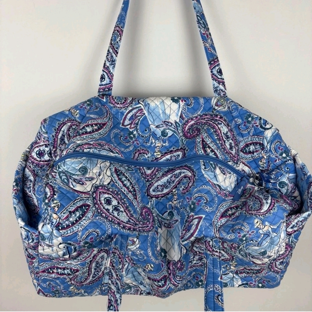 NWT Vera Bradley Disney Cinderella Paisley Large Travel Duffel - Picture 2 of 4